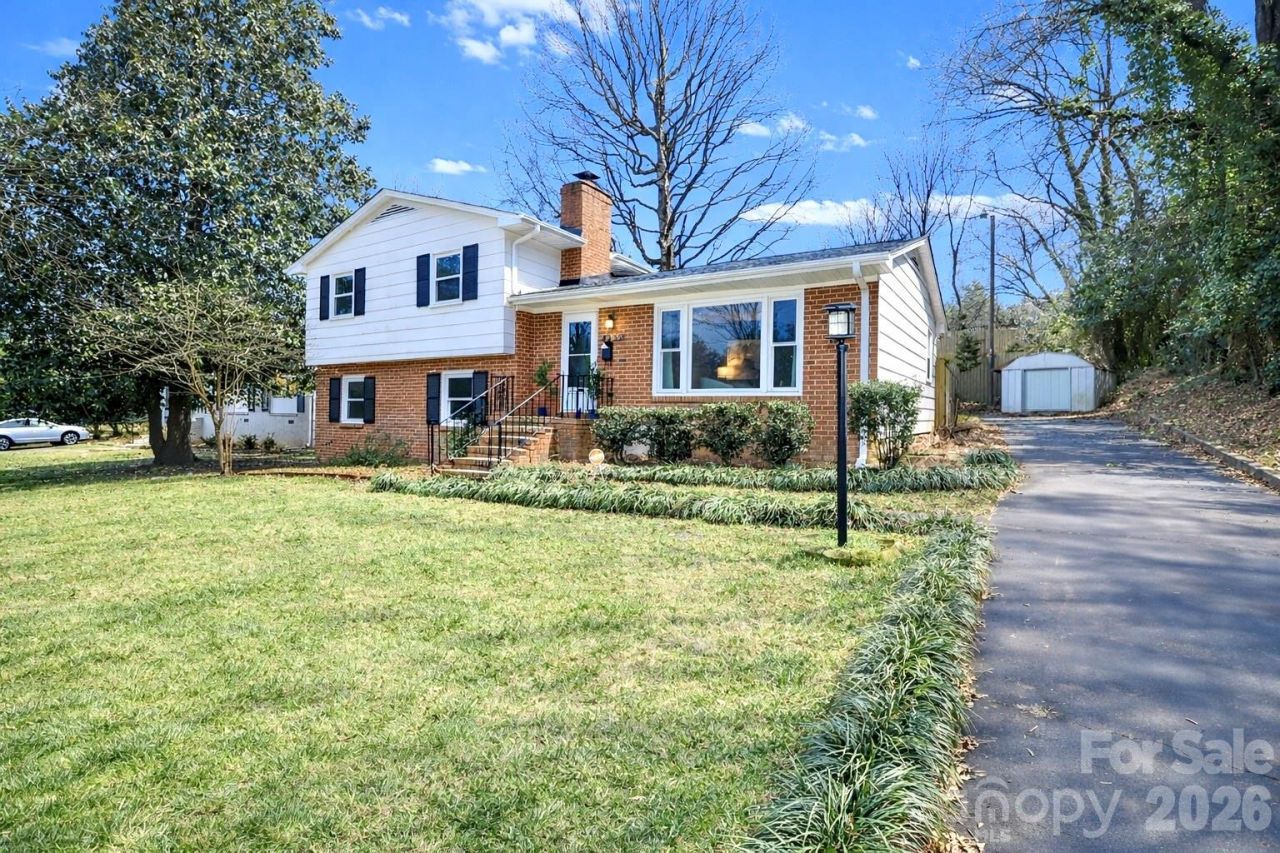 4236 Folkston Drive, Charlotte, NC 28205 Main Photo