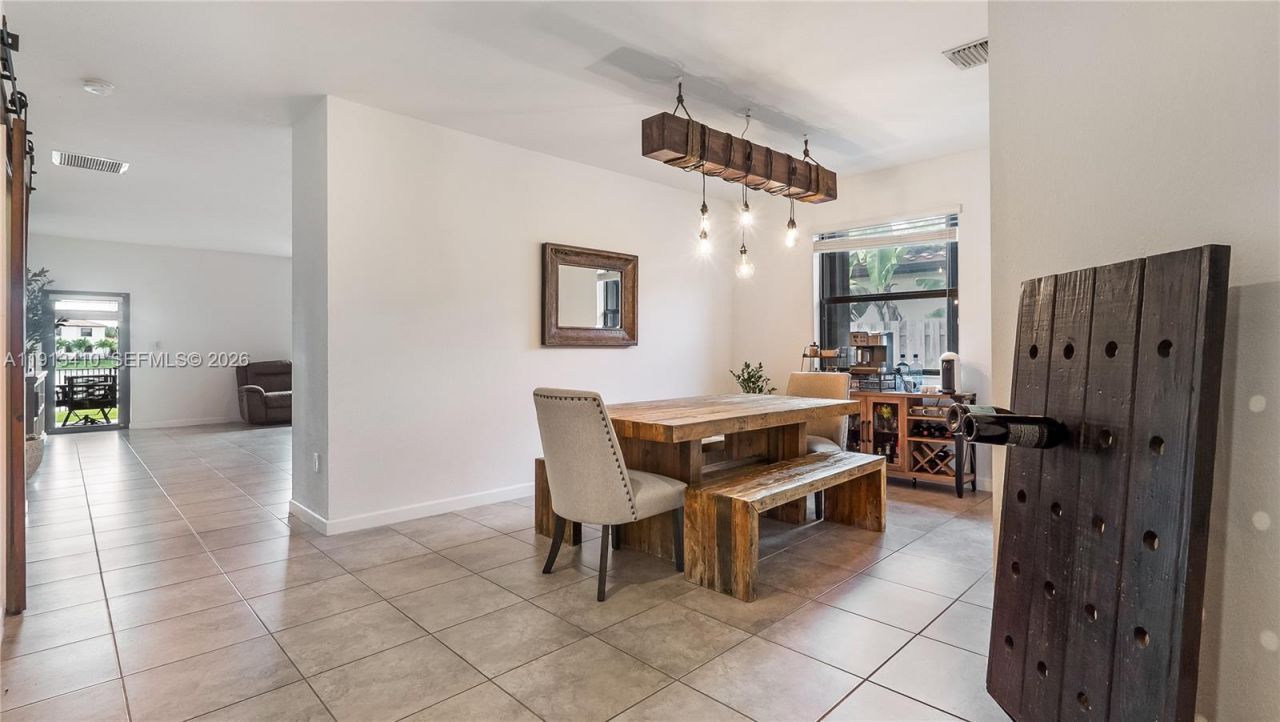 2490 SE 1st St, Homestead, FL 33033 Photo