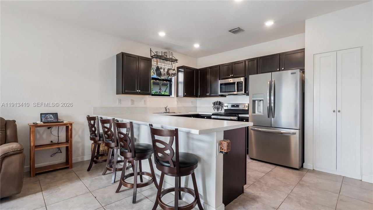 2490 SE 1st St, Homestead, FL 33033 Photo