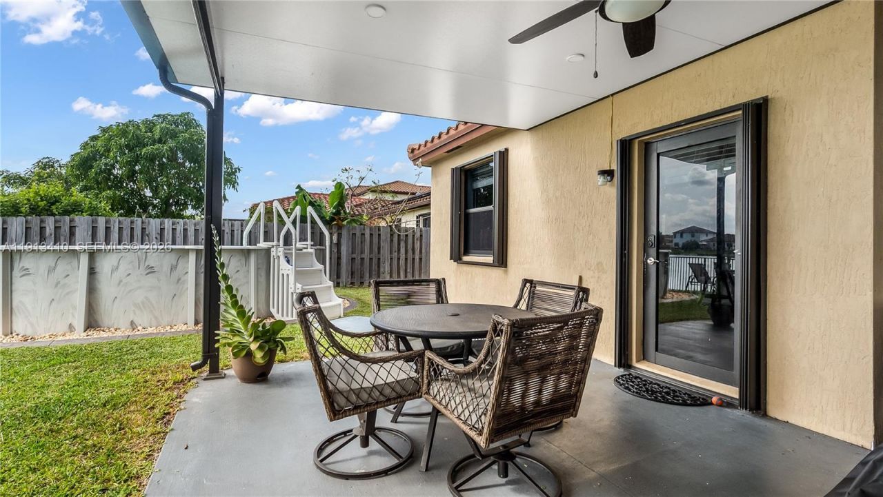 2490 SE 1st St, Homestead, FL 33033 Photo