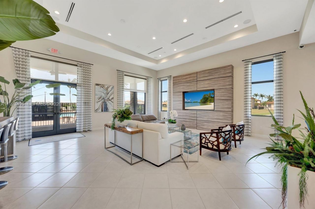 2490 SE 1st St, Homestead, FL 33033 Photo