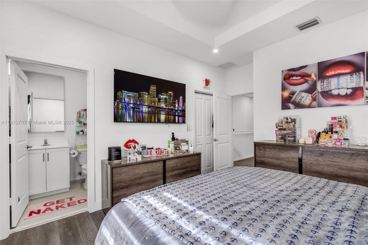 14782 SW 181st Ter, Miami, FL 33187 Photo