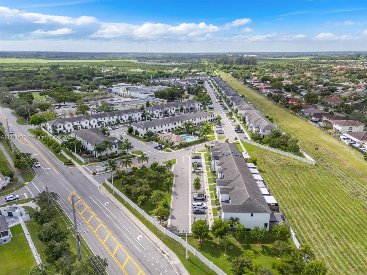 14782 SW 181st Ter, Miami, FL 33187 Photo