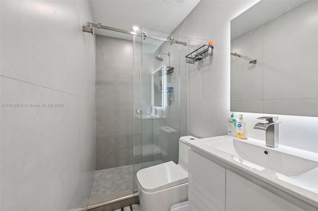 5152 SW 6th St, Coral Gables, FL 33134 Photo