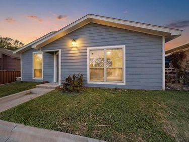 2007 Red Cloud Drive, Dallas, TX 75217