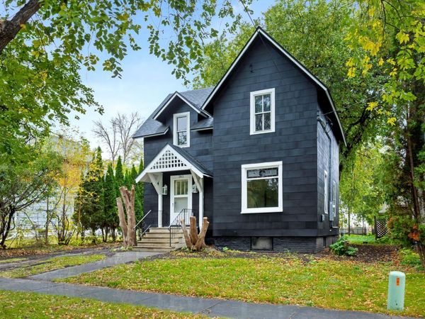 361 8th Avenue S, Fargo, ND 58103