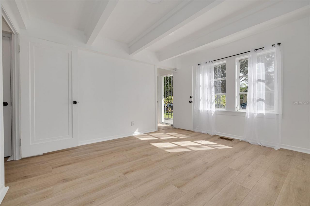 925 16th Avenue N, Saint Petersburg, FL 33704 Photo