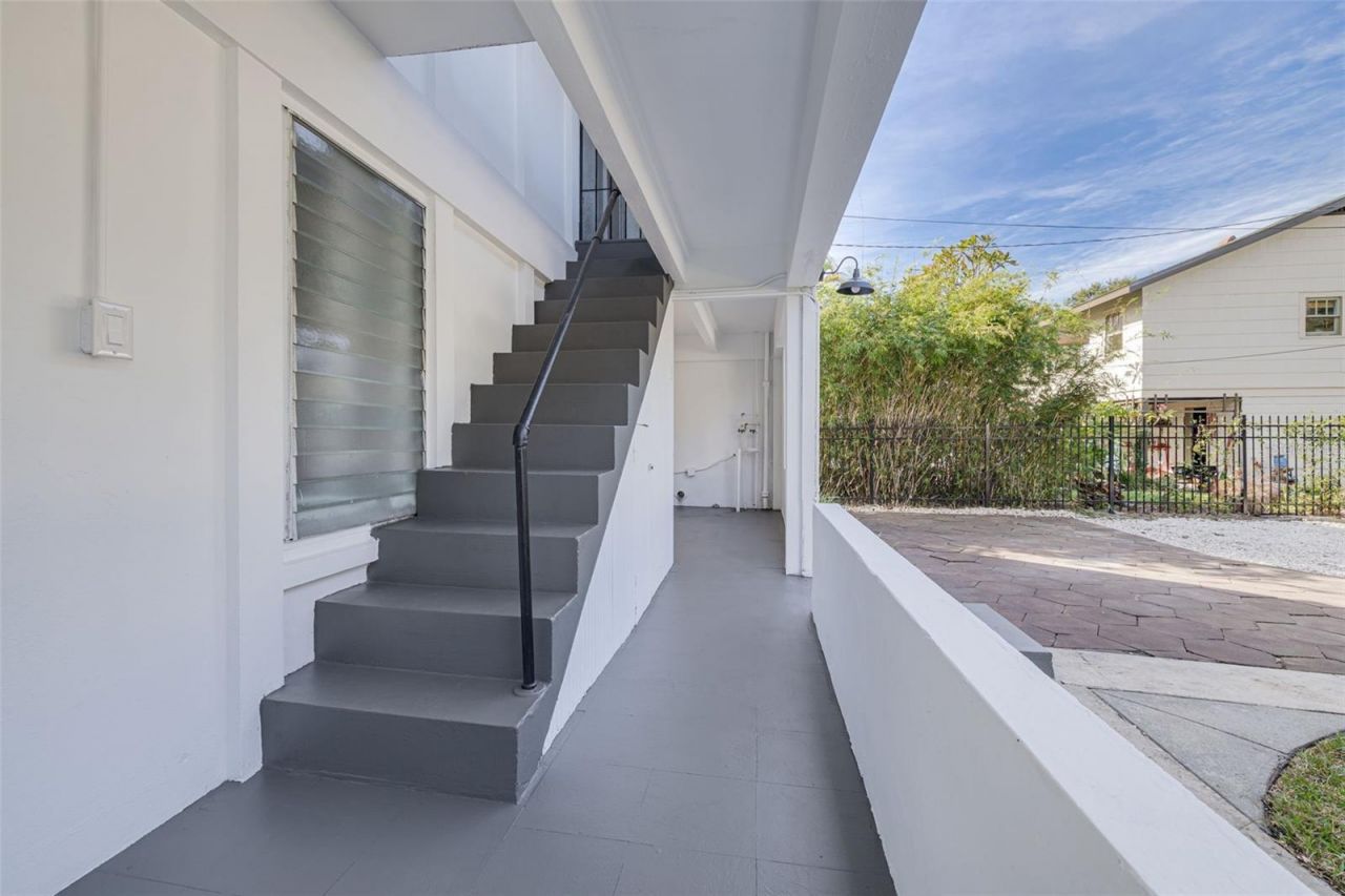 925 16th Avenue N, Saint Petersburg, FL 33704 Photo