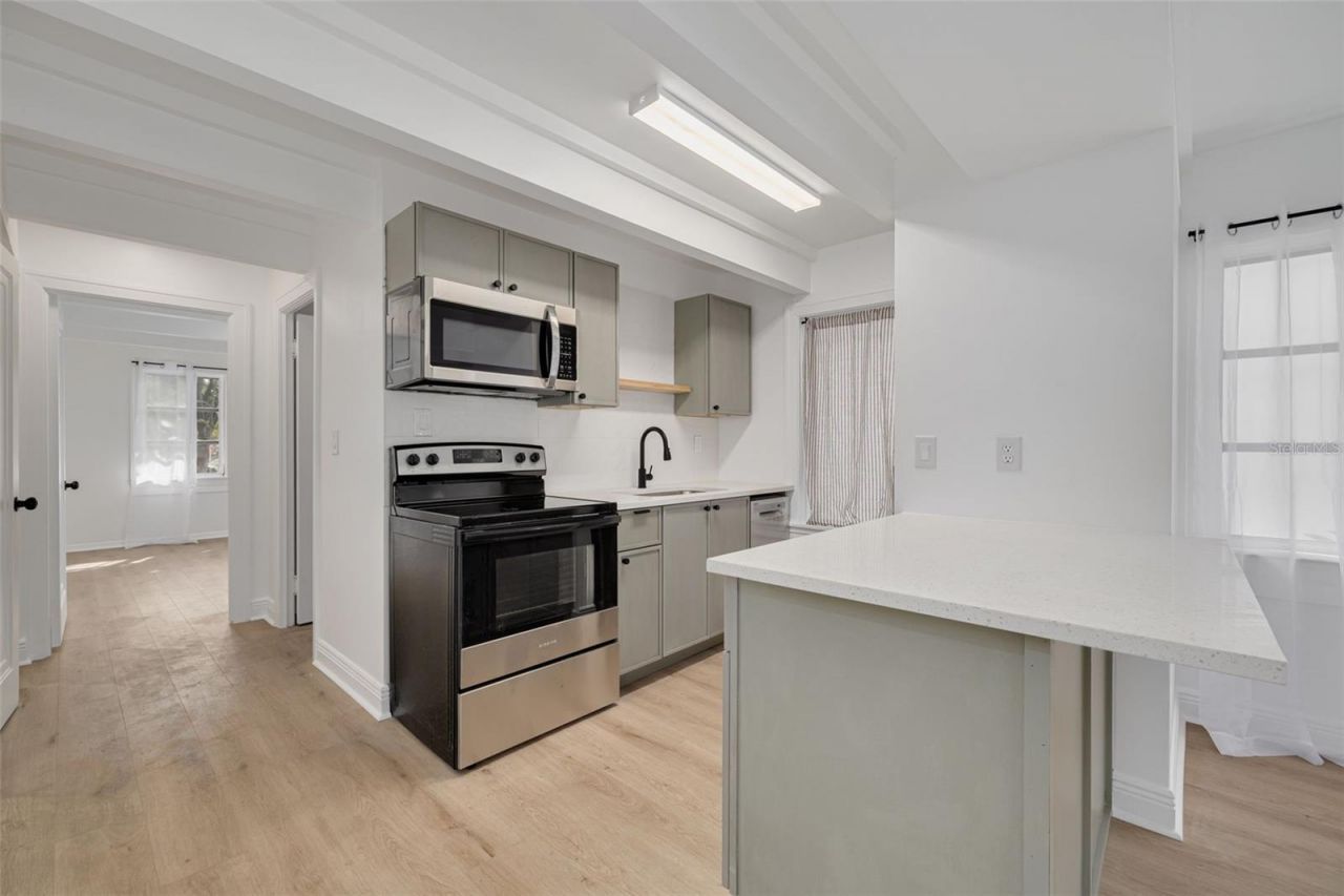 925 16th Avenue N, Saint Petersburg, FL 33704 Photo