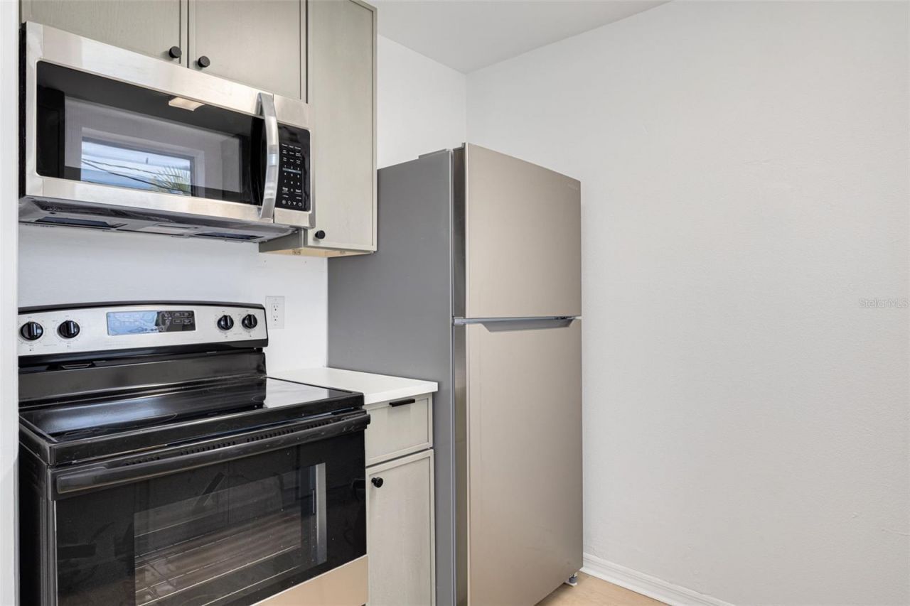 925 16th Avenue N, Saint Petersburg, FL 33704 Photo