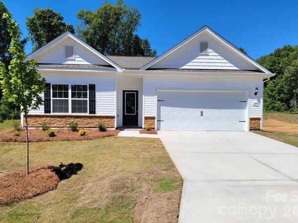 3458 Robindale Drive, Winston Salem, NC 27127