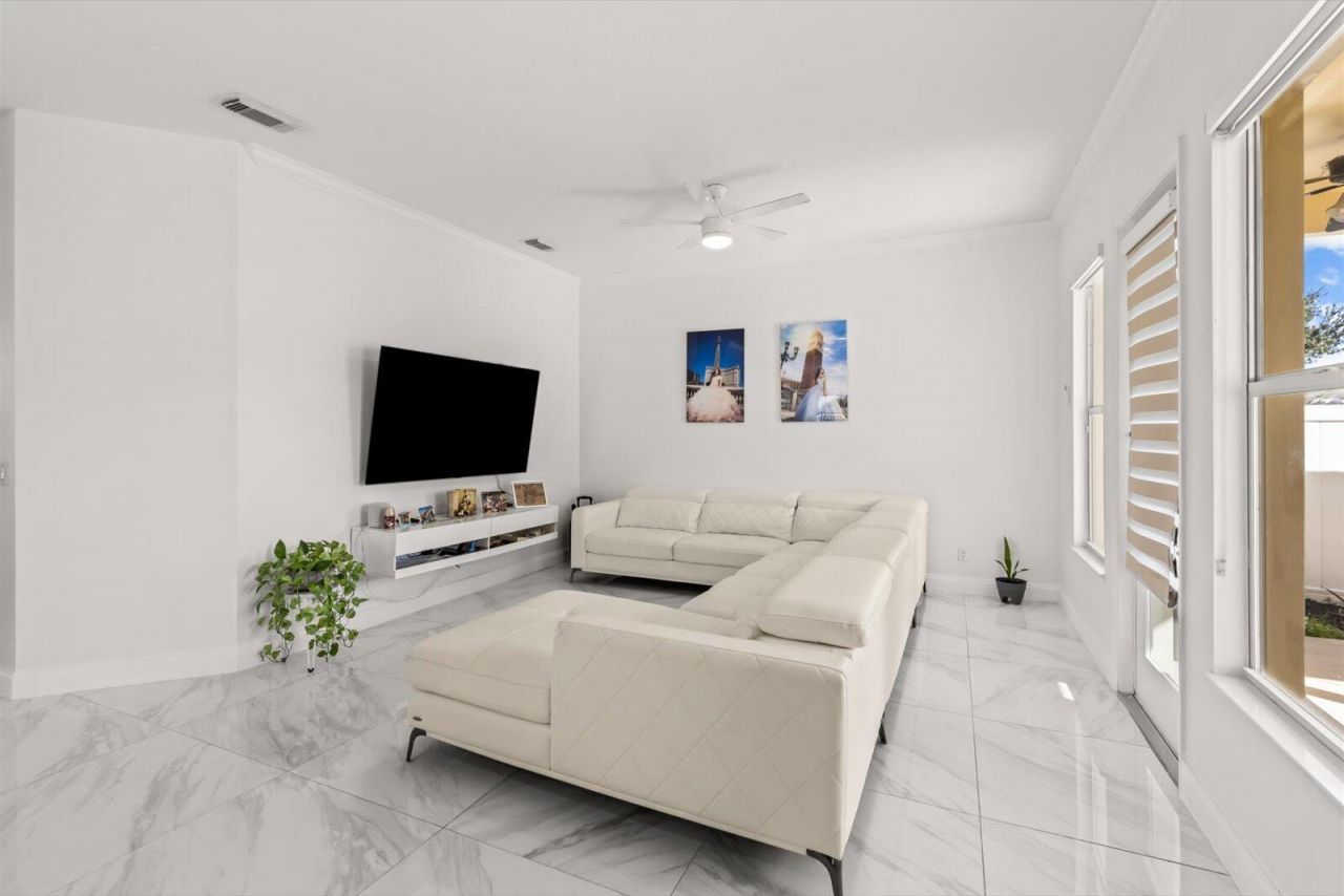 10880 SW Stephanie Way, Port Saint Lucie, FL 34987 Photo