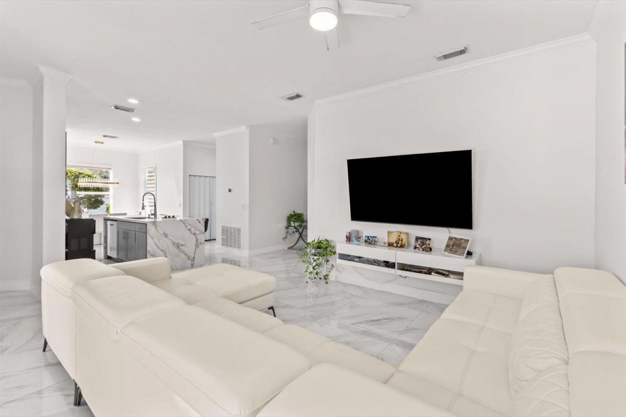 10880 SW Stephanie Way, Port Saint Lucie, FL 34987 Photo