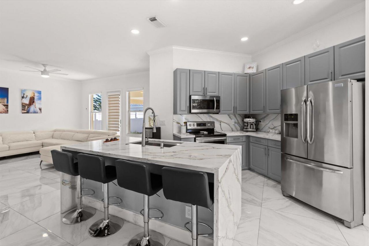 10880 SW Stephanie Way, Port Saint Lucie, FL 34987 Photo