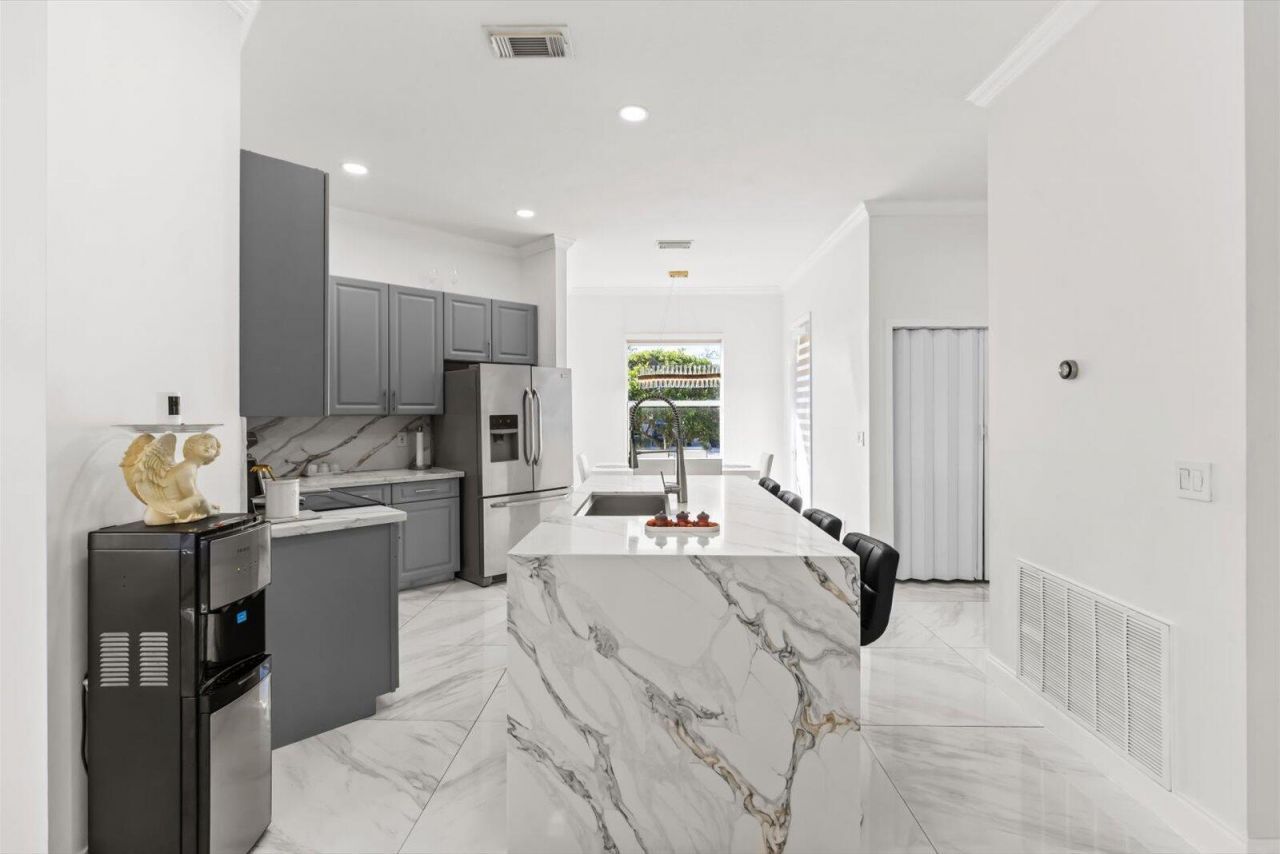 10880 SW Stephanie Way, Port Saint Lucie, FL 34987 Photo