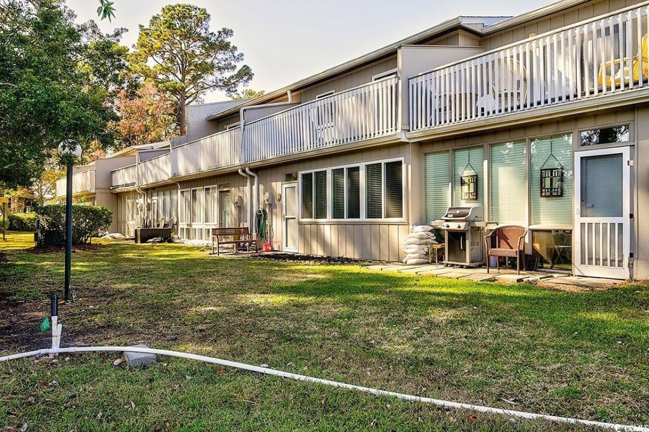 910 Villa Dr. Photo 36