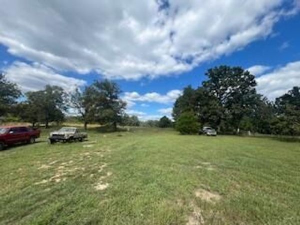 22423 Round Valley Drive, Hartshorn, MO 65479