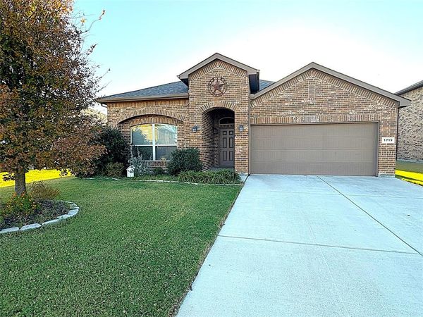 1719 Cross Creek Lane, Cleburne, TX 76033