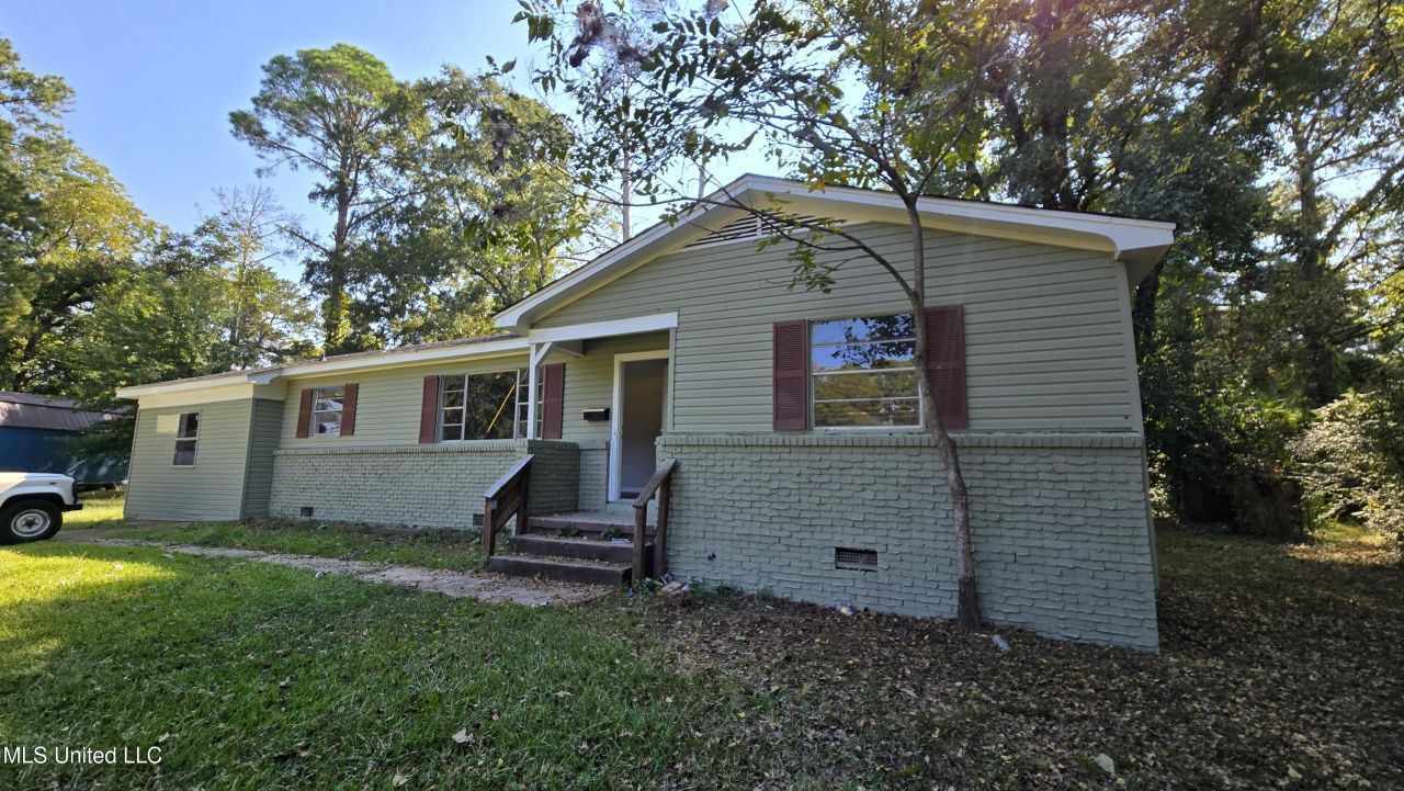 4560 Kirkley Circle, Jackson, MS 39206 Main Photo