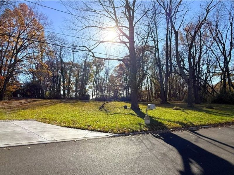 Connecticut Avenue SE, Massillon, OH 44646 Photo 2