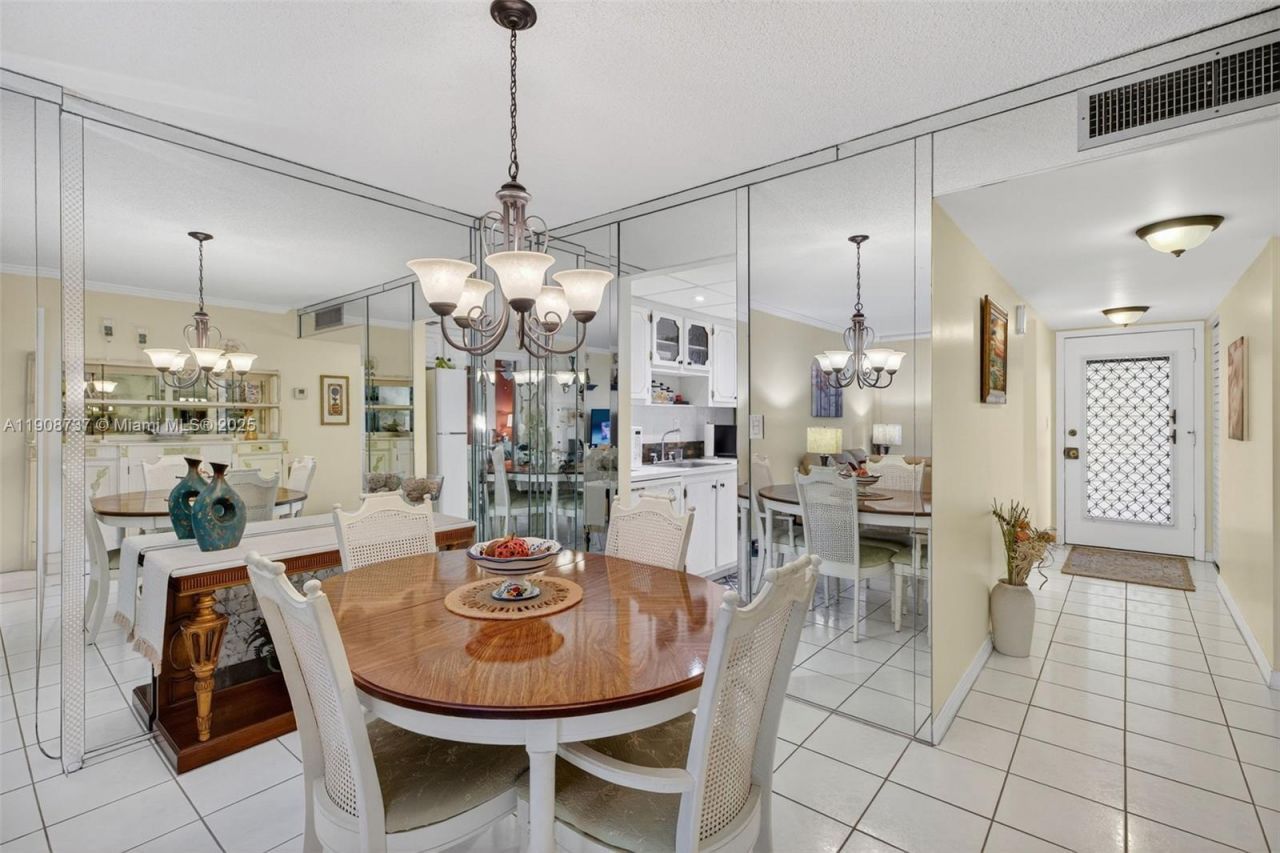 2901 NW 48th Ave, Unit 468, Lauderdale Lakes, FL 33313 Photo