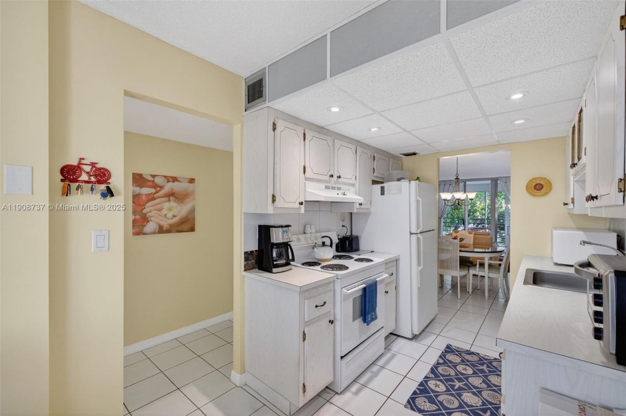 2901 NW 48th Ave, Unit 468, Lauderdale Lakes, FL 33313 Photo