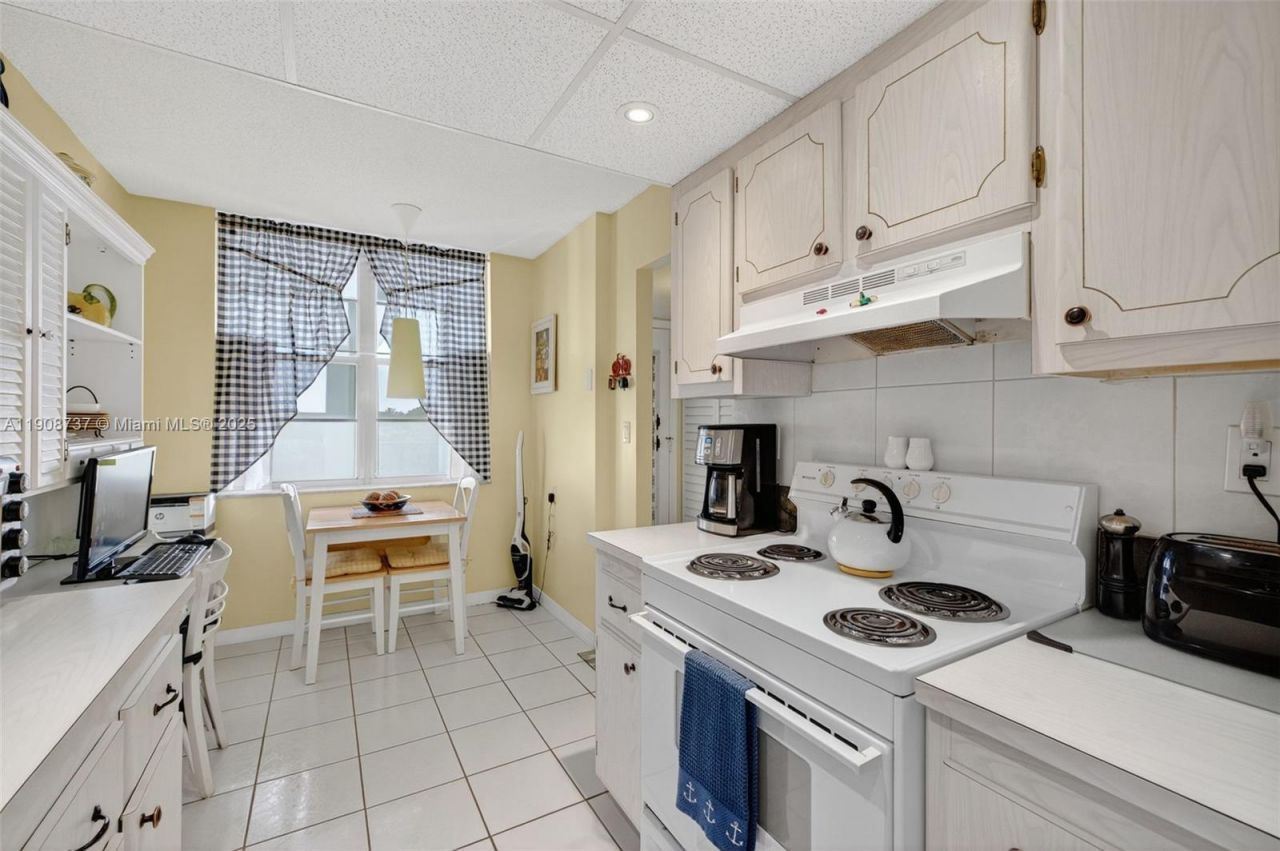 2901 NW 48th Ave, Unit 468, Lauderdale Lakes, FL 33313 Photo