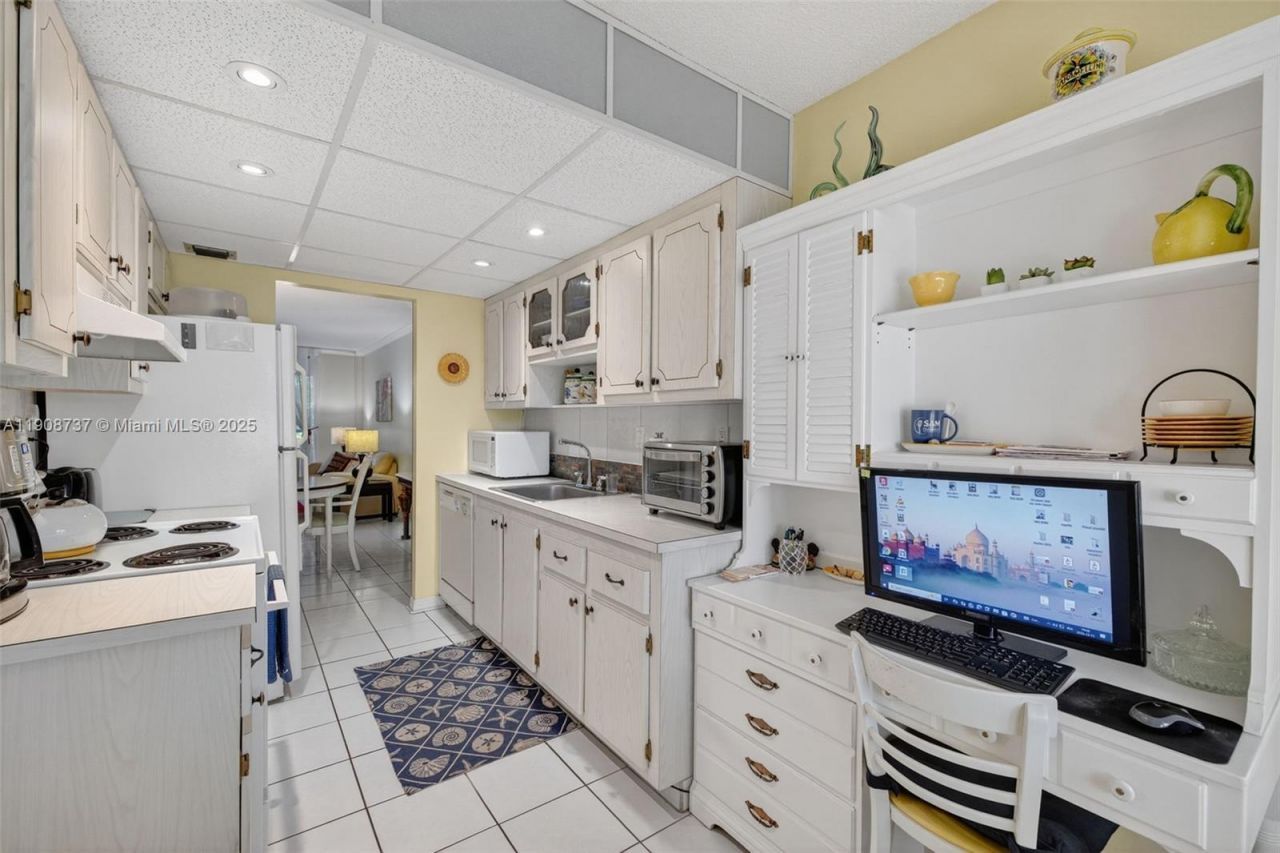 2901 NW 48th Ave, Unit 468, Lauderdale Lakes, FL 33313 Photo