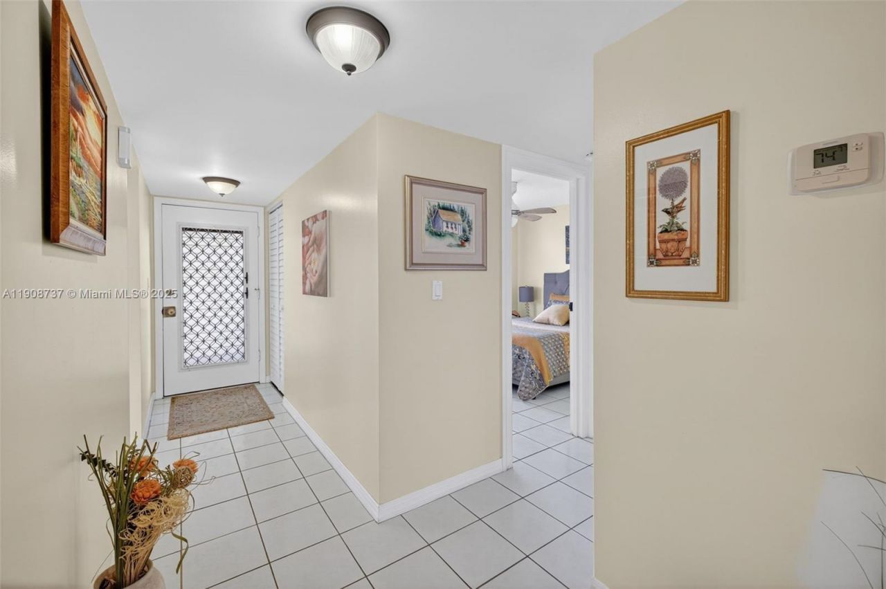 2901 NW 48th Ave, Unit 468, Lauderdale Lakes, FL 33313 Photo