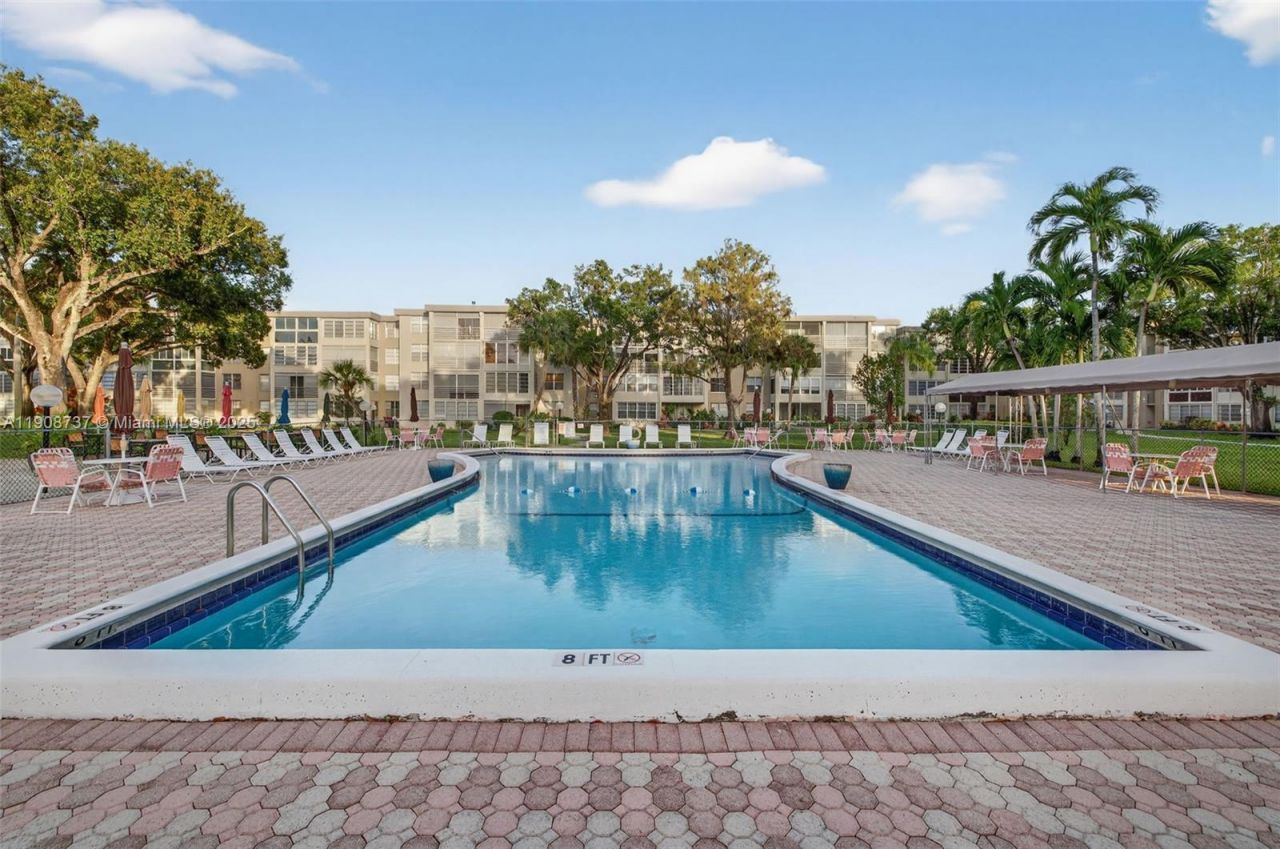 2901 NW 48th Ave, Unit 468, Lauderdale Lakes, FL 33313 Photo