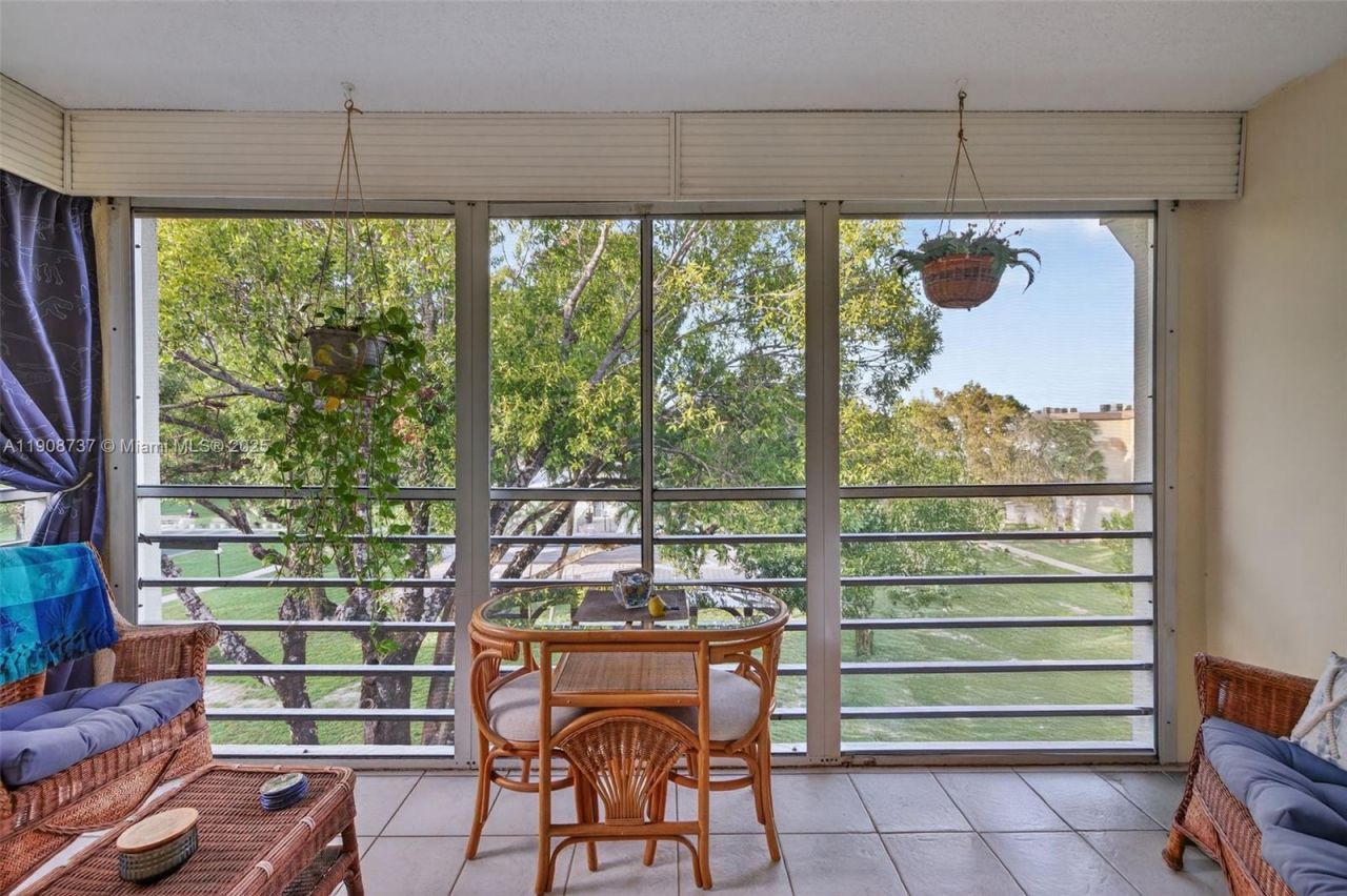 2901 NW 48th Ave, Unit 468, Lauderdale Lakes, FL 33313 Photo