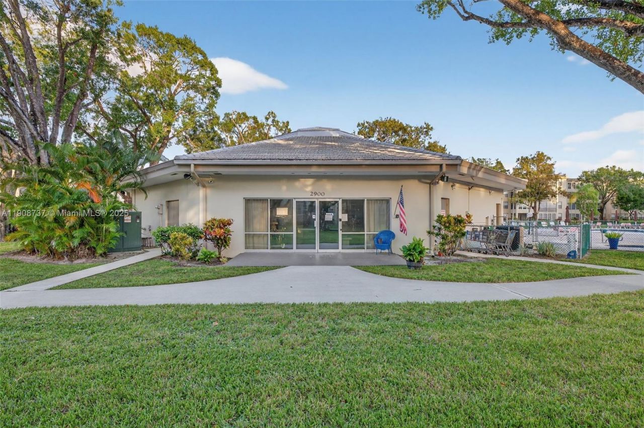 2901 NW 48th Ave, Unit 468, Lauderdale Lakes, FL 33313 Photo