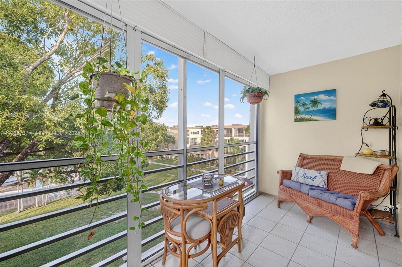 2901 NW 48th Ave, Unit 468, Lauderdale Lakes, FL 33313 Photo