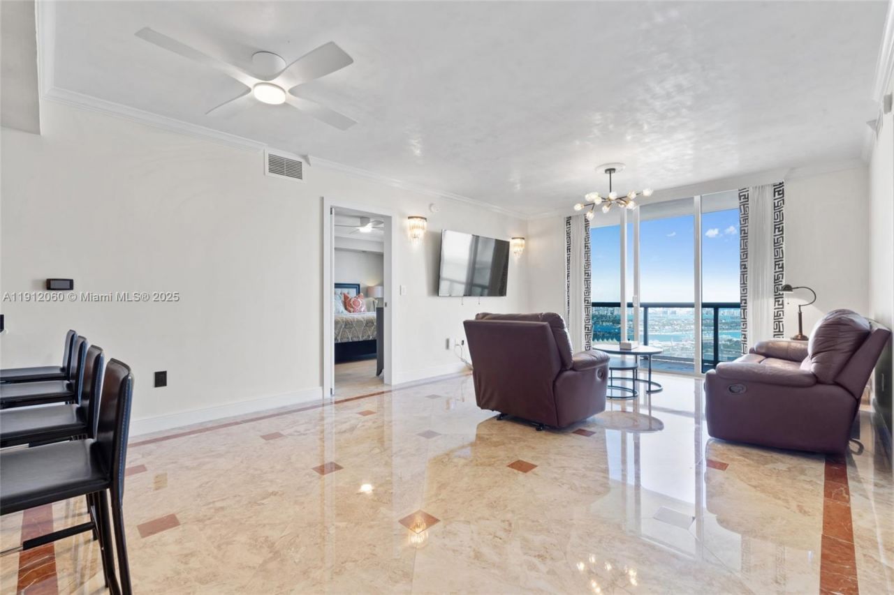 50 Biscayne Blvd, Unit 4808, Miami, FL 33132 Photo