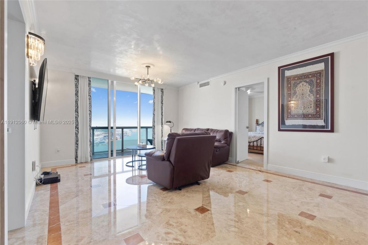 50 Biscayne Blvd, Unit 4808, Miami, FL 33132 Photo