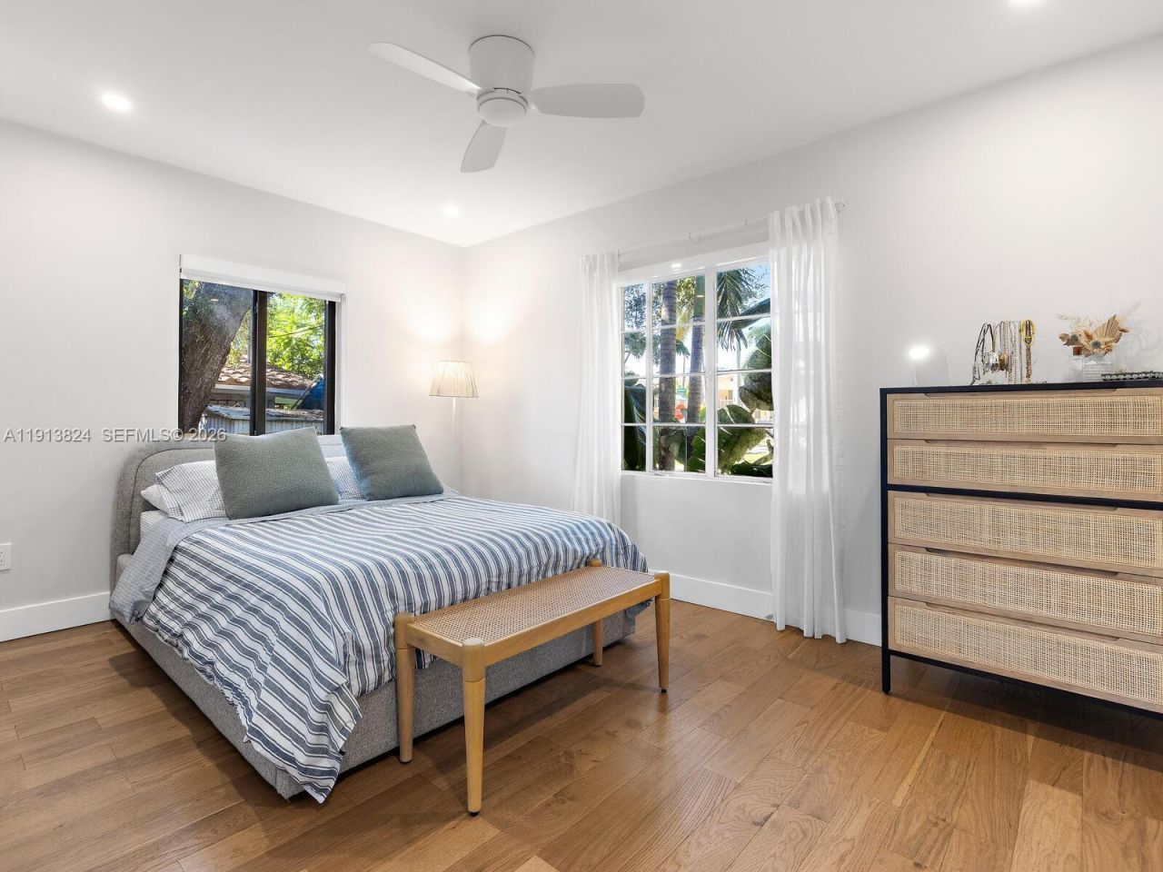 1009 NW 11th Ct, Miami, FL 33136 Photo