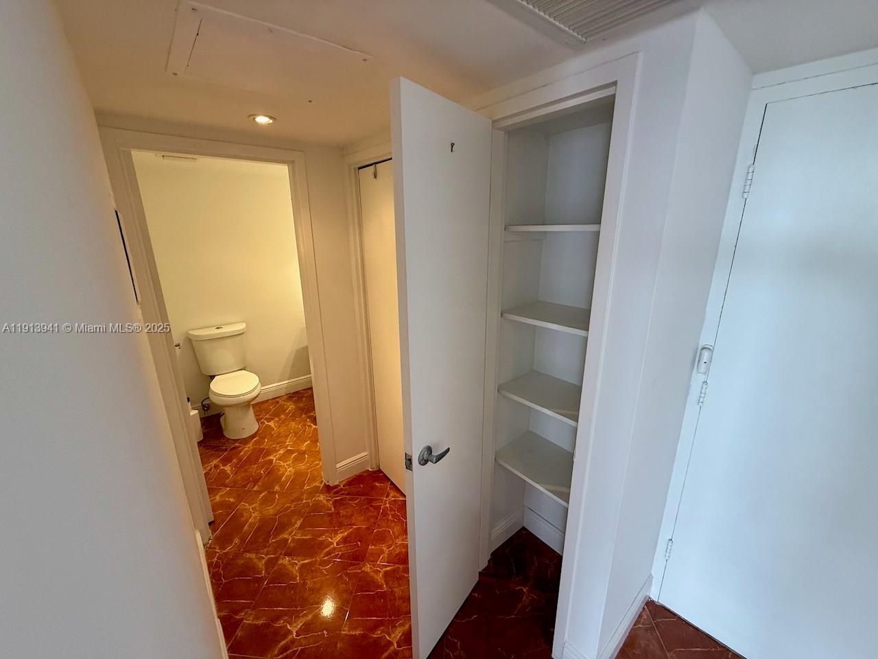 900 Bay Dr, Unit 419, Miami Beach, FL 33141 Photo