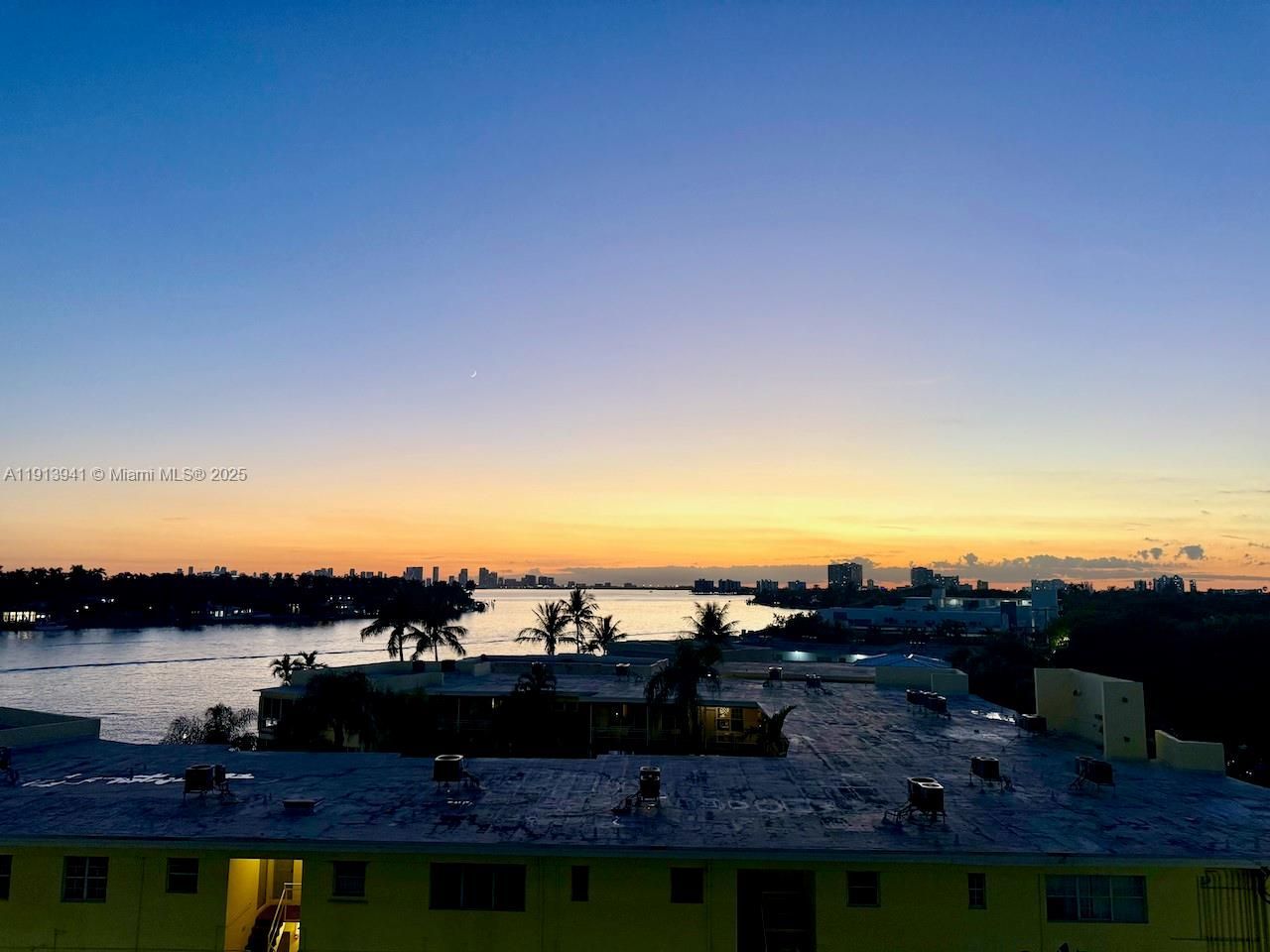 900 Bay Dr, Unit 419, Miami Beach, FL 33141 Photo