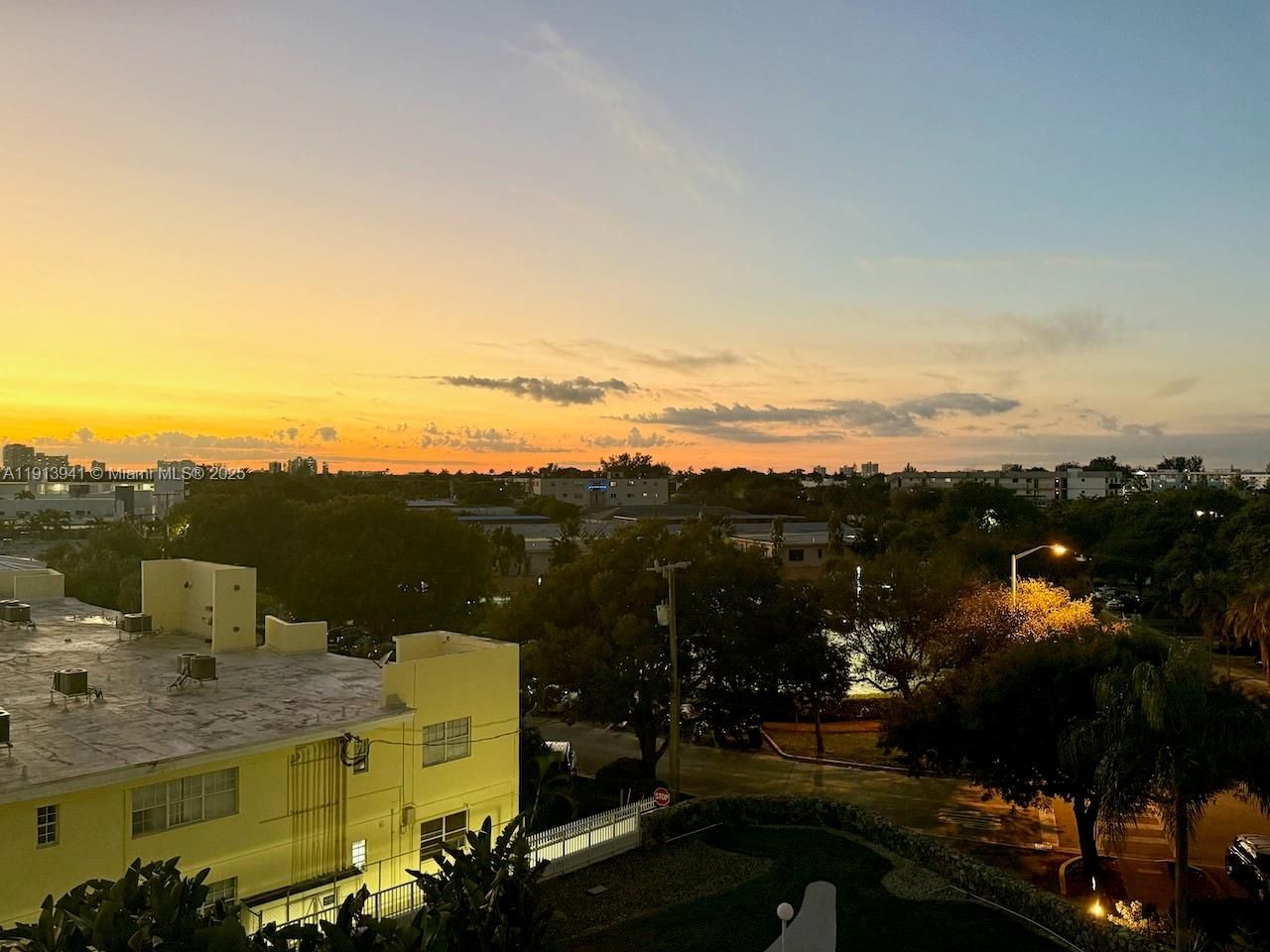 900 Bay Dr, Unit 419, Miami Beach, FL 33141 Photo