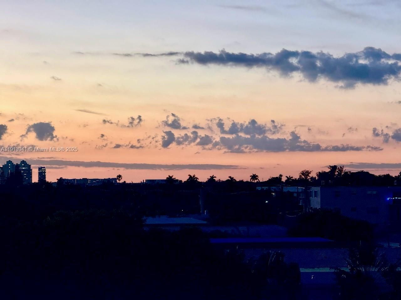 900 Bay Dr, Unit 419, Miami Beach, FL 33141 Photo