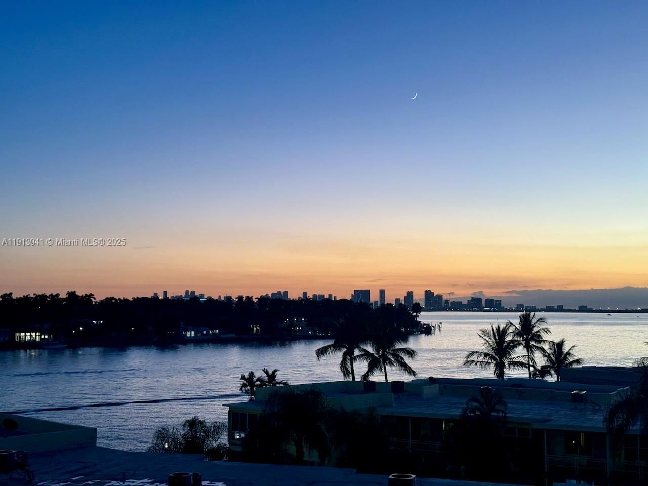 900 Bay Dr, Unit 419, Miami Beach, FL 33141 Photo