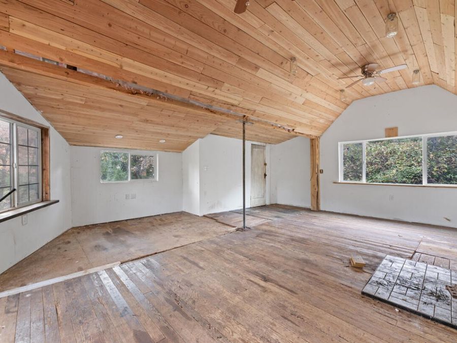 Property Image 76