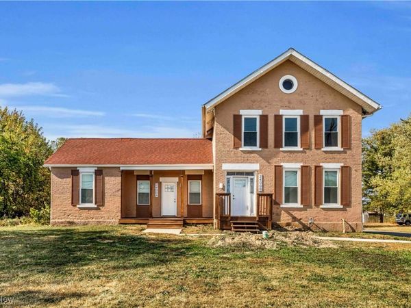 2400 Oberlin Avenue, Lorain, OH 44052