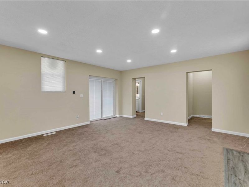 2400 Oberlin Avenue, Lorain, OH 44052 Photo 4