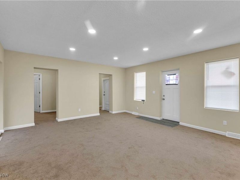 2400 Oberlin Avenue, Lorain, OH 44052 Photo 5