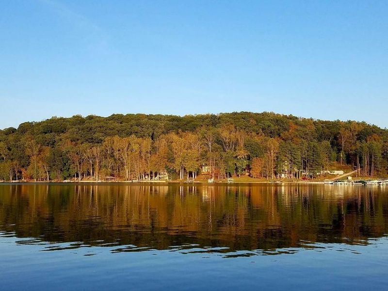 1832 Piegan Court , Hideaway Hills, OH 43107 Photo 12