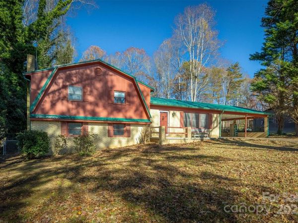 2949 Woodwind Drive, Valdese, NC 28690