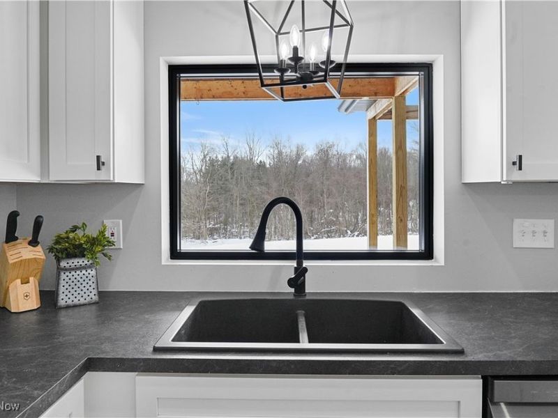 4620 Pioneer Trail, Mantua, OH 44255 Photo 4