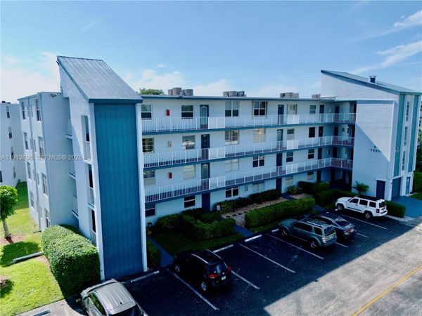 7690 NW 18th St, Unit 303, Margate, FL 33063