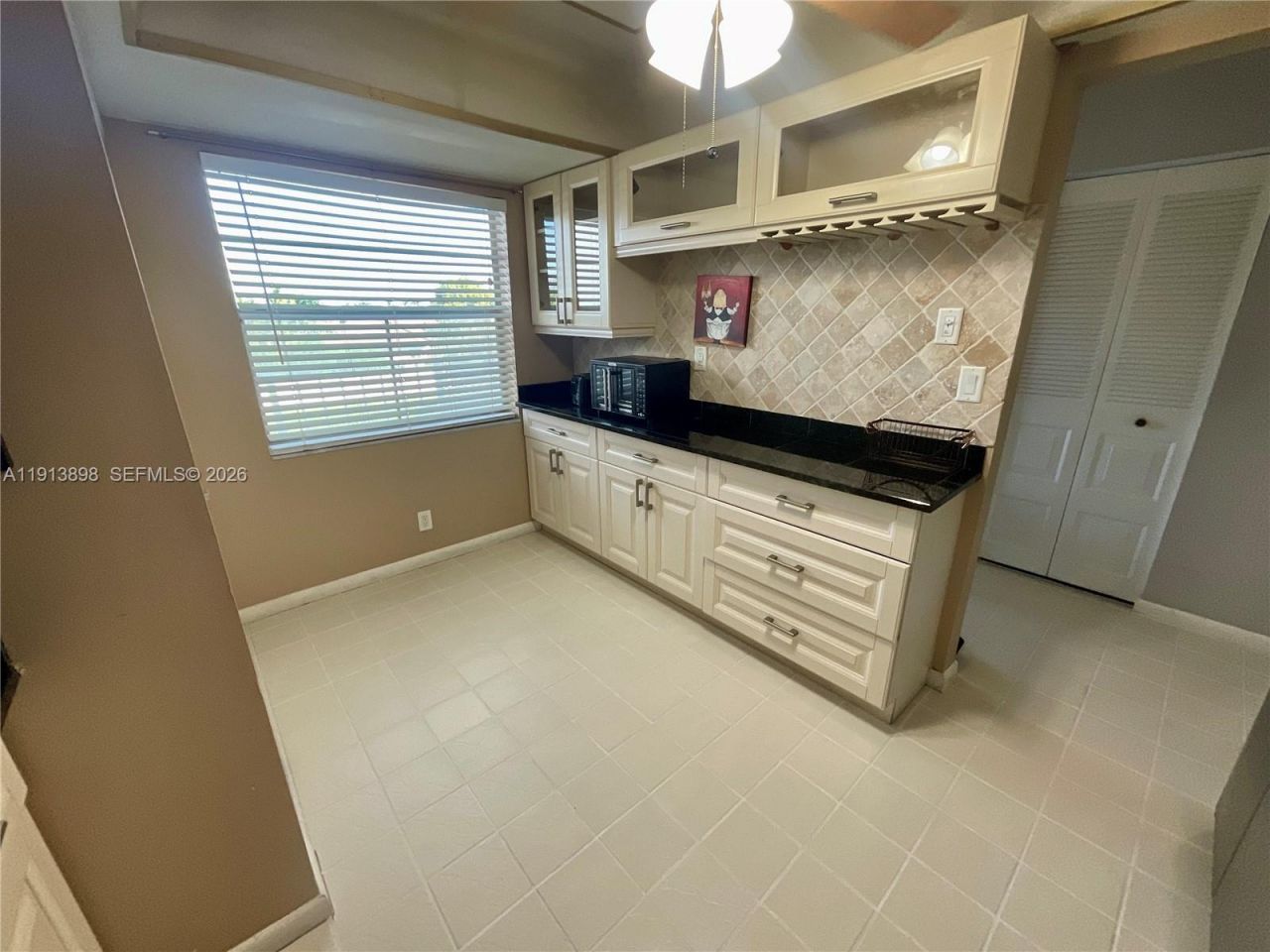 7690 NW 18th St, Unit 303, Margate, FL 33063 Photo